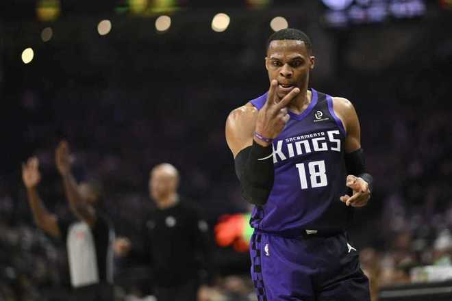 威少時隔7年26+6+6三分！國王滅奇才首次4連勝 小薩時隔27場復出