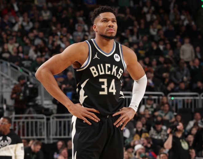 字母哥22+13+7傷退！雄鹿無緣23分逆轉(zhuǎn)殘陣掘金 近8戰(zhàn)6敗