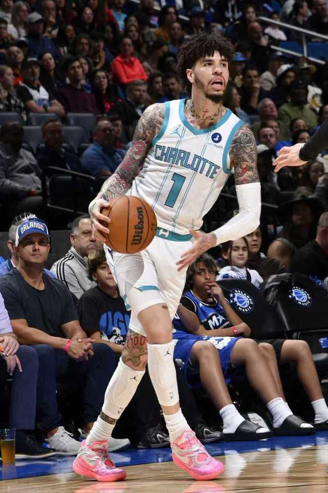 大爆冷！黃蜂8人上雙27分大勝魔術(shù) 三球16+6+7班凱羅23分