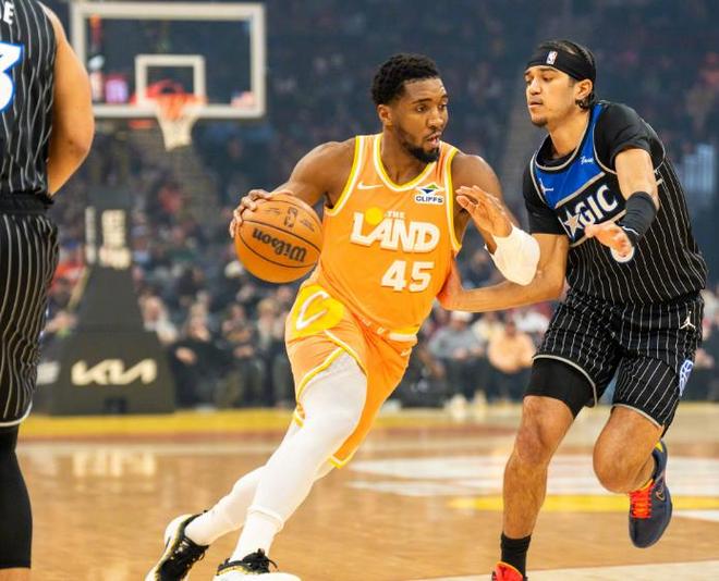 班凱羅37分完勝探花郎，米切爾45+4+4，騎士雙殺魔術(shù)豪取四連勝