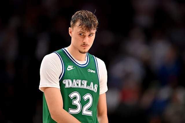 獨(dú)行俠官宣弗拉格缺席新秀賽！對(duì)陣太陽扭傷左腳 明日無緣戰(zhàn)湖人